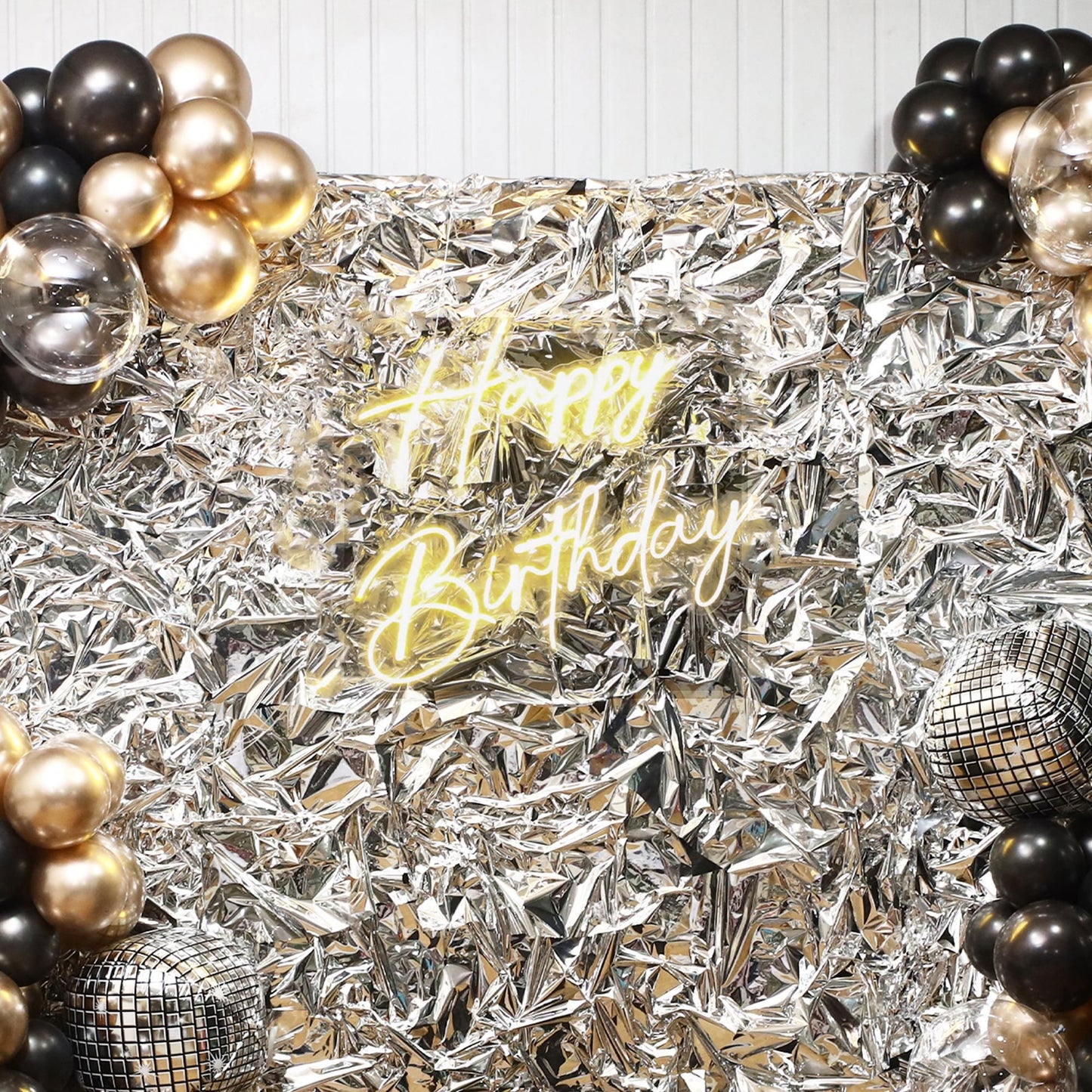 Chic & Cheer Birthday Decor