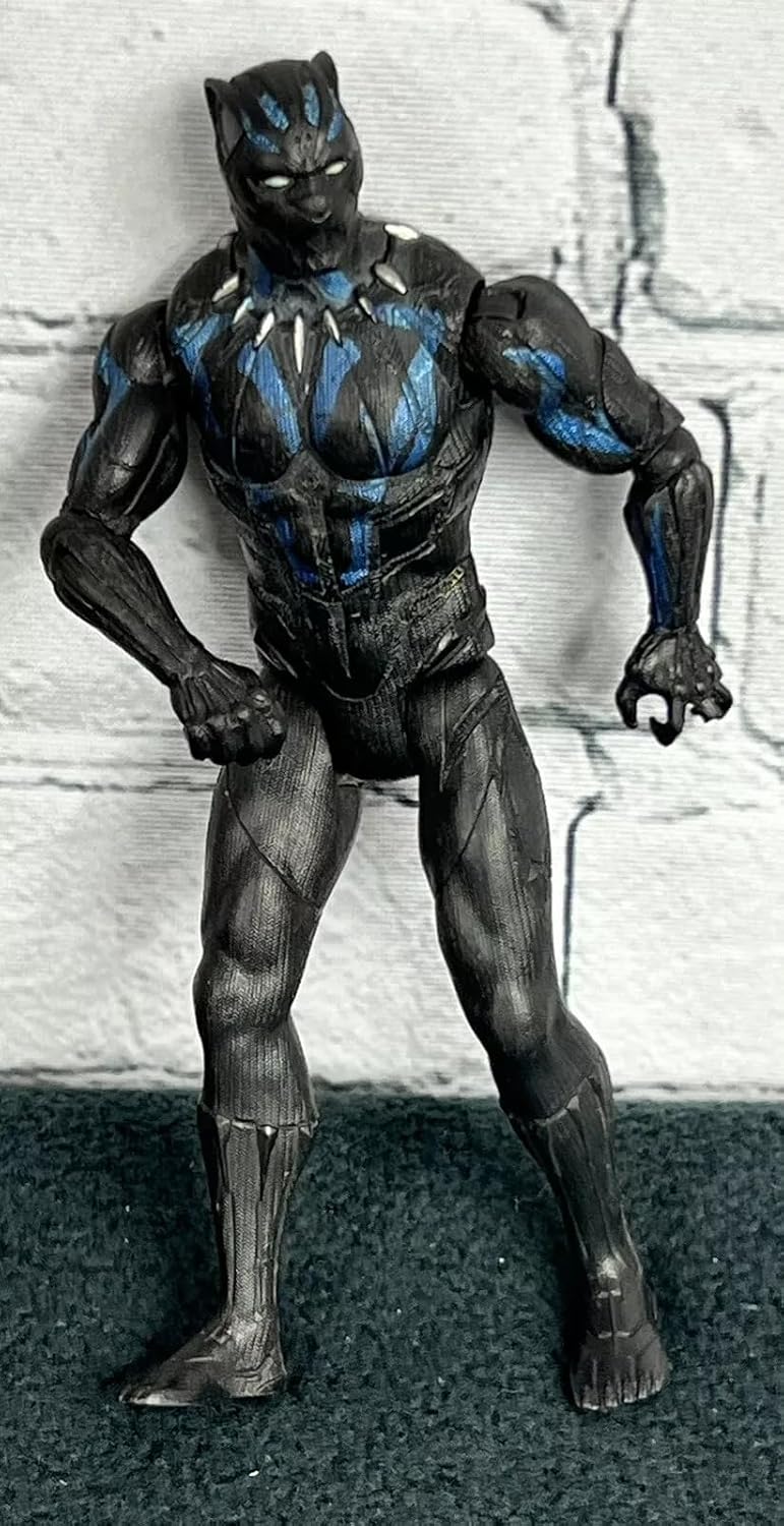 Marvel Avengers Union Legend Titan Hero Series 12-Inch Black Panther Action Figure Toy with Lights.