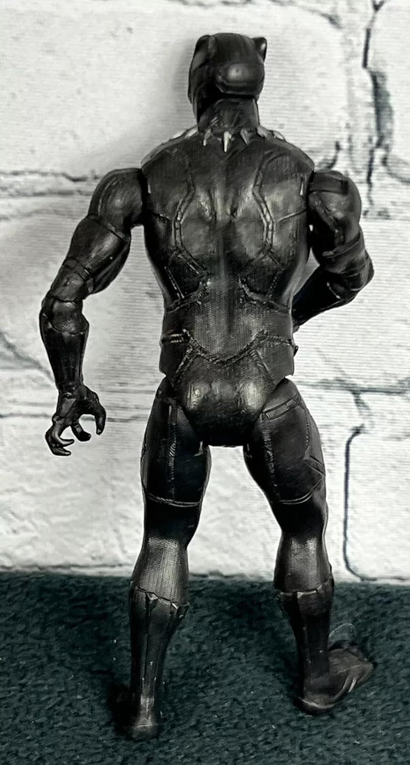 Marvel Avengers Union Legend Titan Hero Series 12-Inch Black Panther Action Figure Toy with Lights.